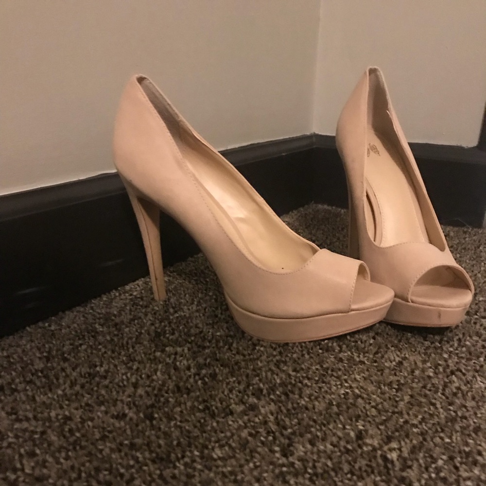 NEVER WORN